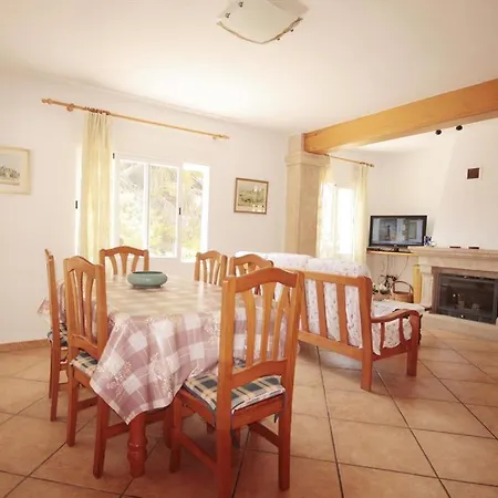 Villa Villa- Caleta *